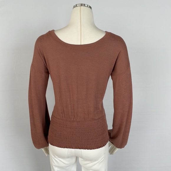NWOT Abercrombie and Fitch Top X Small Taupe - Picture 9 of 11